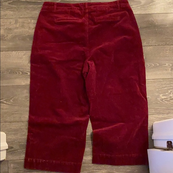 High Waisted Burgundy Corduroy Trousers. US 20. - Picture 3 of 3
